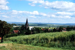 Blick auf Bretleben vom Kirschberg